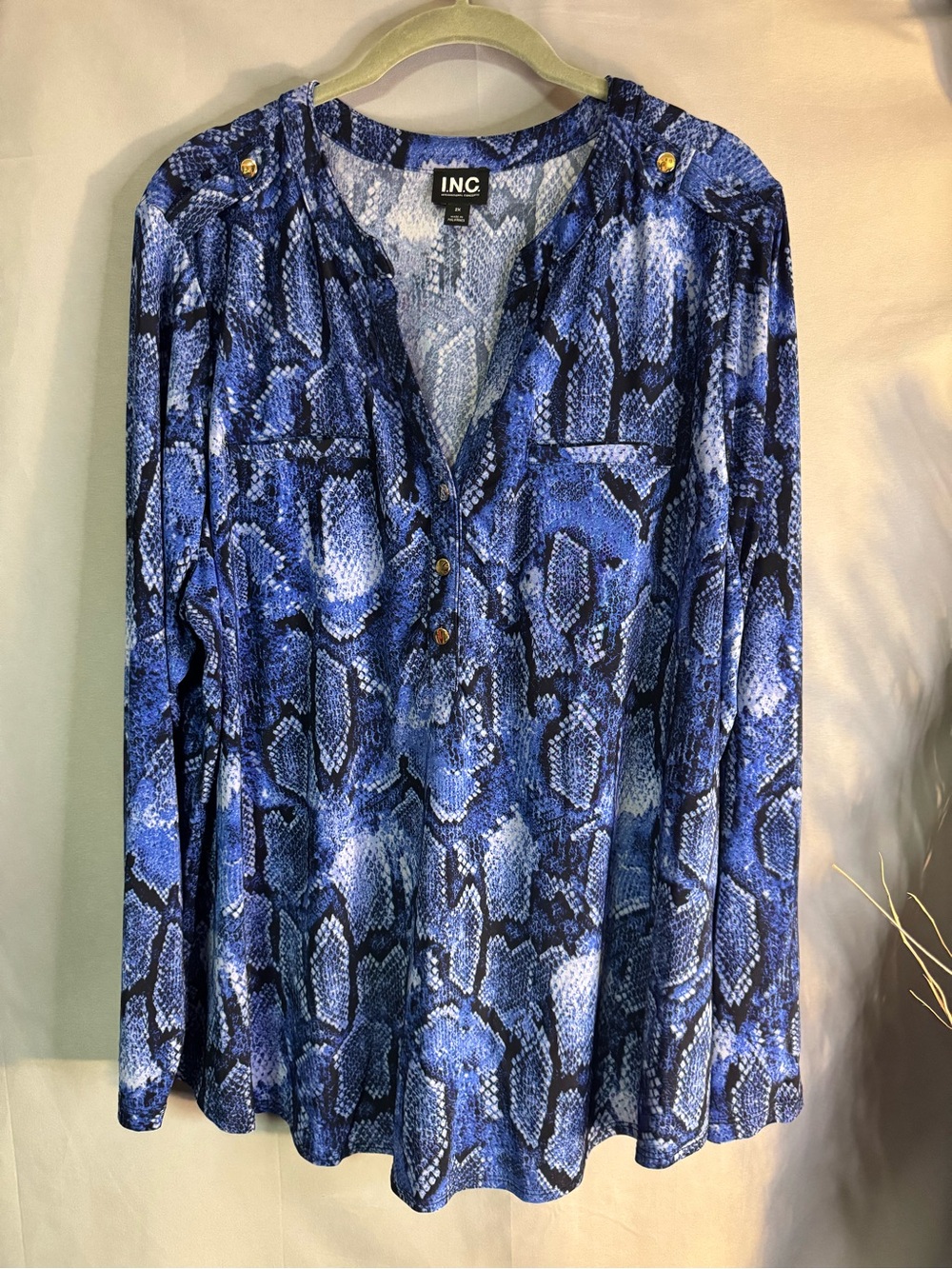 INC International Concepts Blue Snake-Print Long Sleeve V-Neck Blouse
